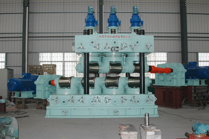 14機(jī)架三輥減徑機(jī)萬(wàn)向軸（鋼管矯直機(jī)）